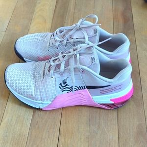 Nike Metcon 8's
